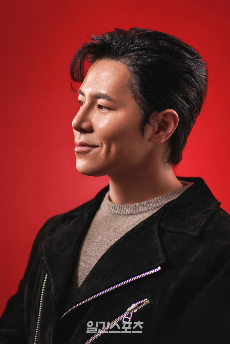 [인터뷰②] ‘<b>노량</b>’ <b>이규형</b> “이무생 존마게 보고 깜짝, 패셔너블하더라”