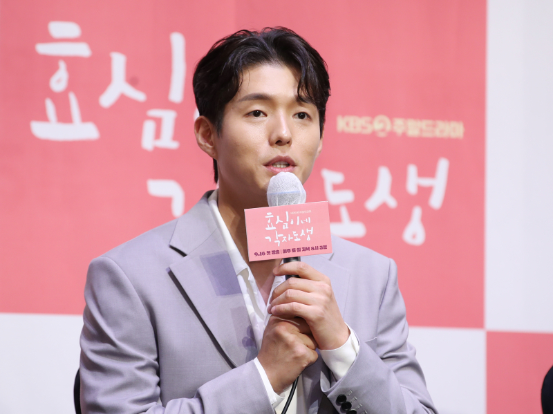 <b>하준</b>, 새해에 <b>조모상</b> 비보.. “’<b>효심이네</b>’ 광팬이셨다”