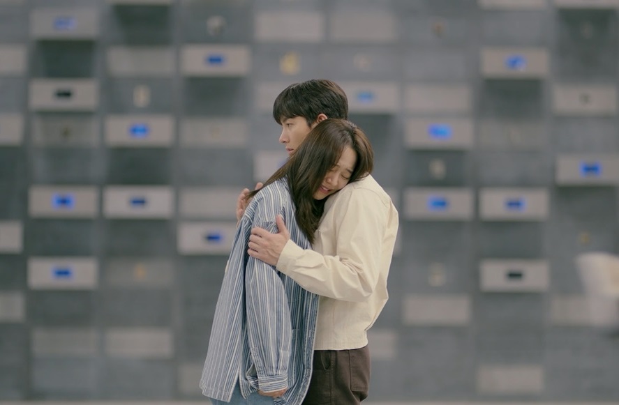 <b>신혜선</b>, 지창욱에 안겨 눈물 펑펑…10% 넘을까 (웰컴투 <b>삼달리</b>)[종합]
