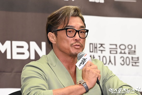 '더 <b>와일드</b>' <b>추성훈</b> "여행 많이 가봤지만…진구·배정남, <b>아저씨</b>끼리는 처음"...
