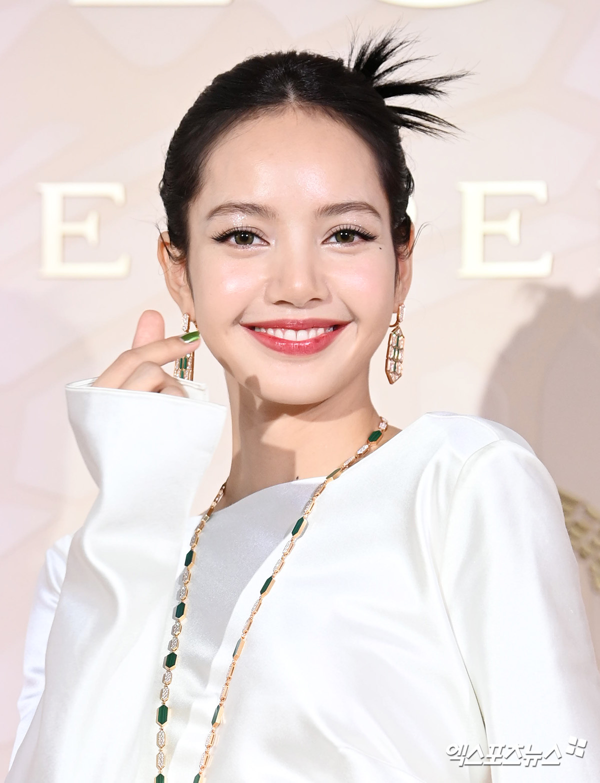 <b>블랙핑크</b> 리사, HBO '<b>화이트</b> 로투스' 출연 확정…홀로서기 후 열일 행보