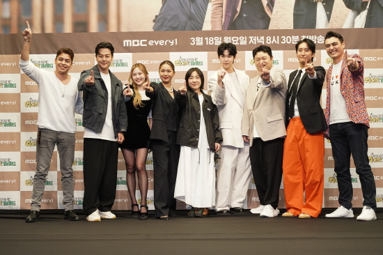 '위대한 가이드' <b>신현준</b>→미미, <b>성대결절</b> 유발한 <b>텐션</b> 업 '찐' 여행 [종합]