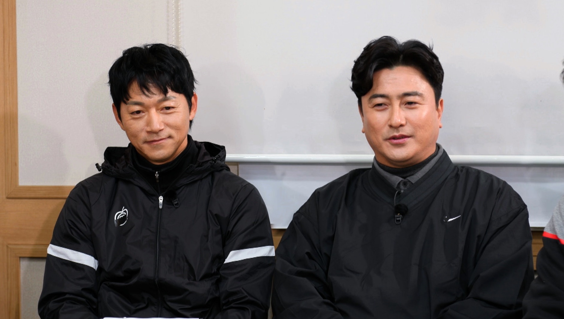 <b>김남일</b> 훈남 子, 비주얼 어떻길래…안정환도 '인정'→히든 코치설까지 (뭉찬3...