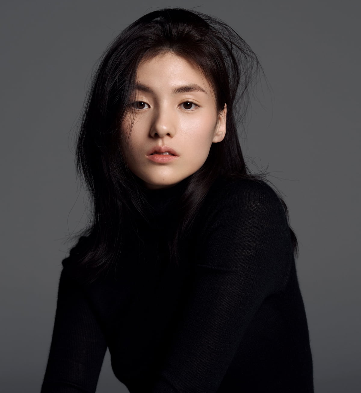 '미스터 션샤인' <b>김용지</b>, <b>앤드마크</b> 전속계약