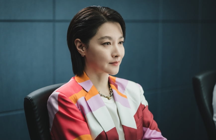 '<b>마에스트라</b>' <b>이영애</b>, <b>긴급</b> 체포되며 더 한강필 위기 겪나