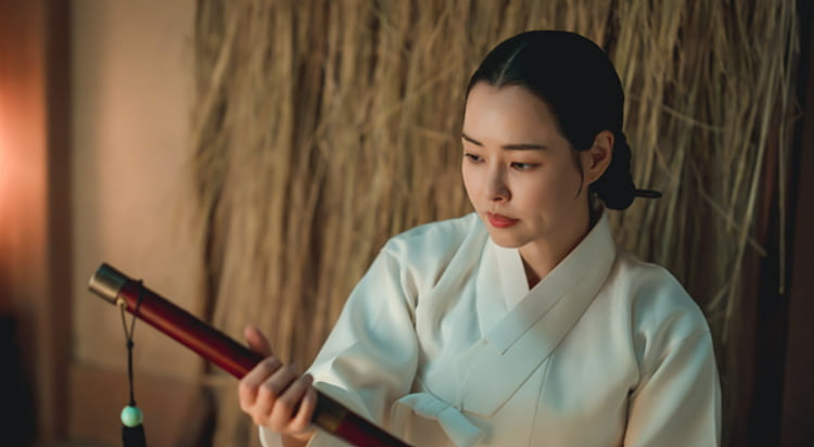 '<b>밤에</b> 피는 꽃' <b>이하늬</b> 종영소감 "출산 후 6개월 만에 액션, 힘들었지만 보람...