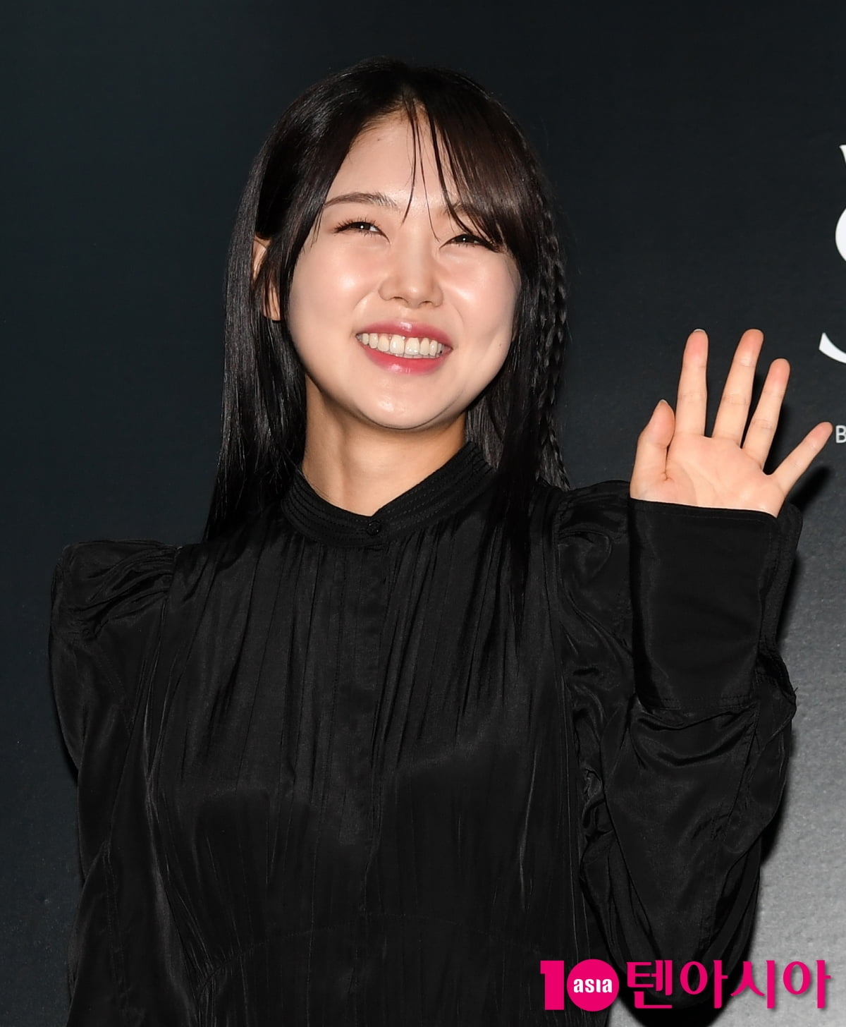 Rapper meenoi Reveals the Truth Amid Controversy: Finding Sincerity in