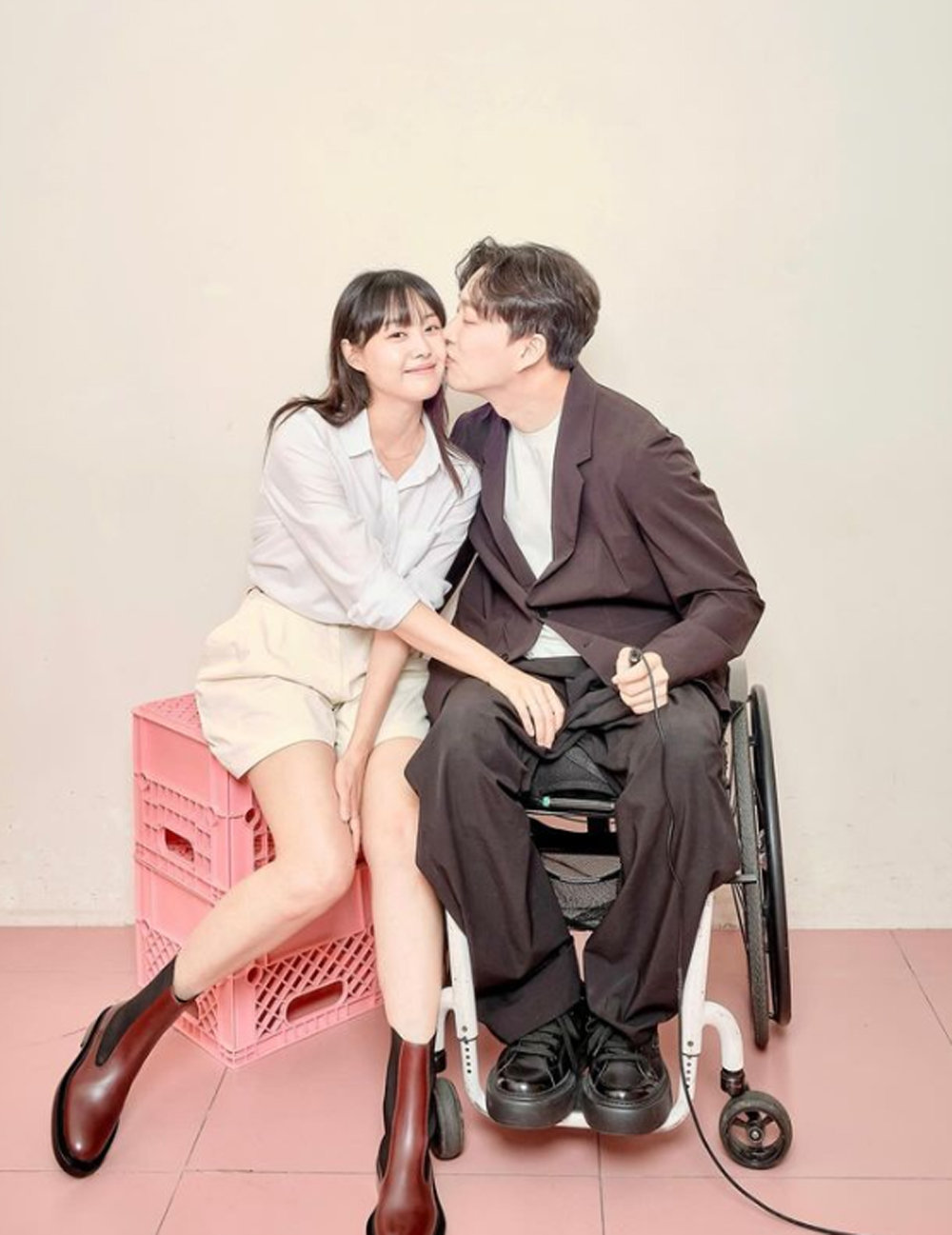 <b>송지은</b>, <b>박위와 열애</b> “선물과도 같이 찾아온 소중한 사람” [전문]