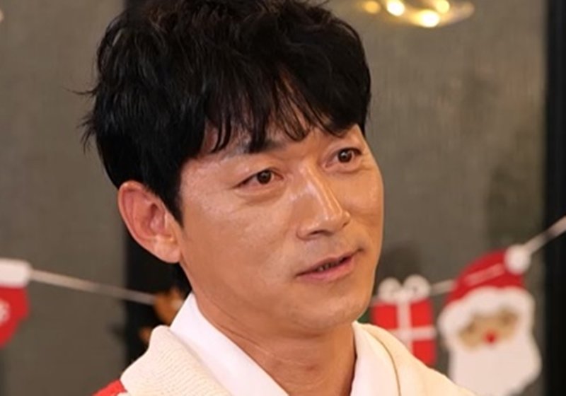 <b>김남일</b>, 라디오 생방 중 <b>전현무</b> 멱살 잡아…야유+난리 (사당귀)