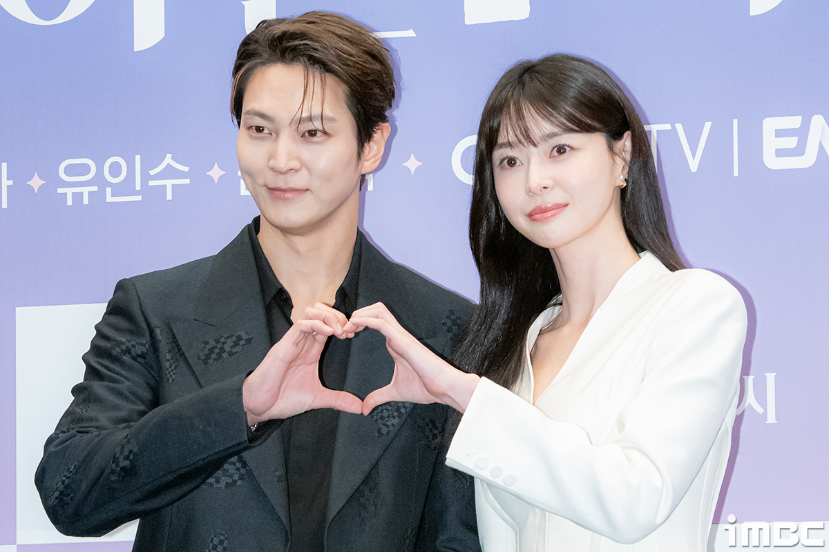 [포토] <b>주원</b>-<b>권나라</b>, 비주얼 커플의 하트
