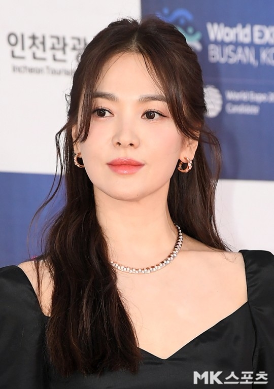 <b>송혜교</b> 측 “<b>노희경</b> 작가 신작 출연 <b>긍정</b> 검토 중” (공식입장)
