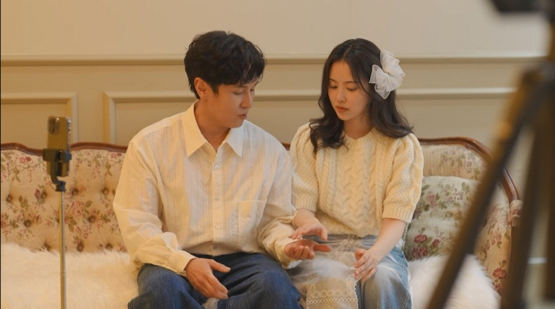 "시집 와서 같이 살아"… 김동완, <b>서윤아</b>와 결혼?