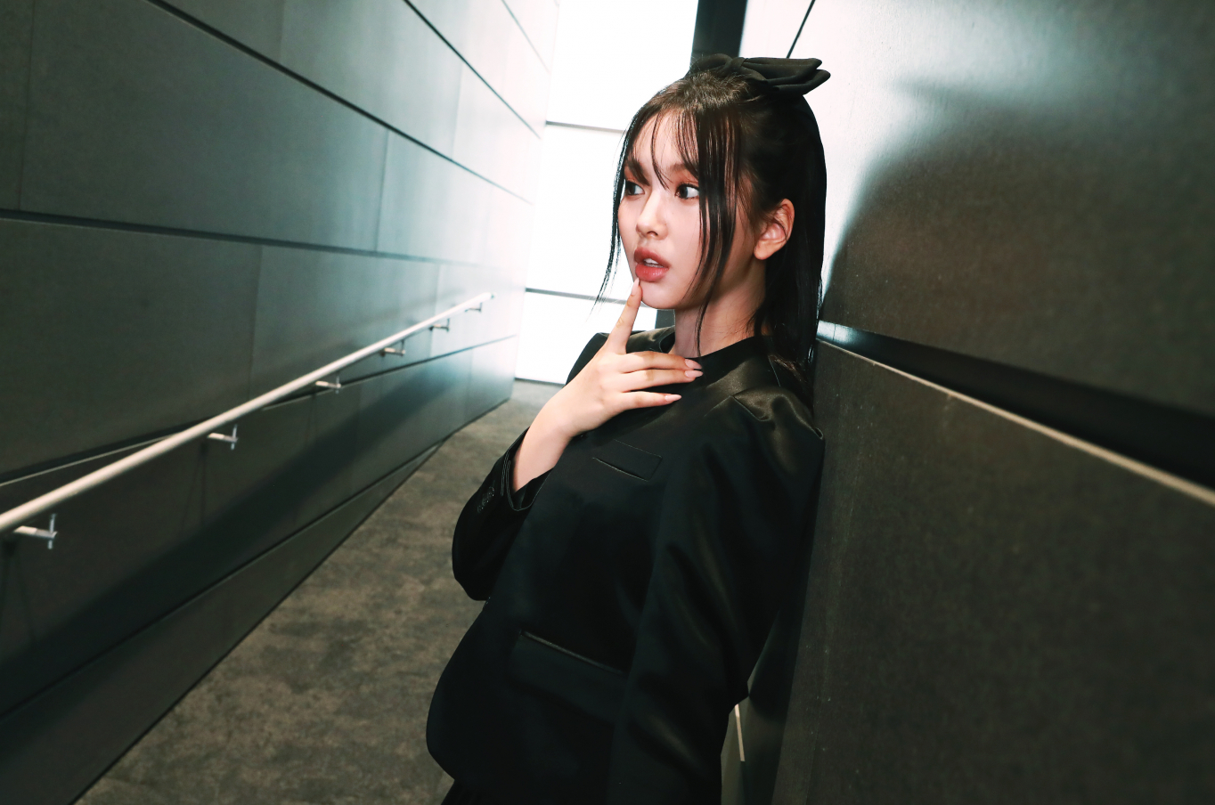 '발등 골절' <b>뉴진스 혜인</b>, 컴백 <b>활동</b> 불참한다