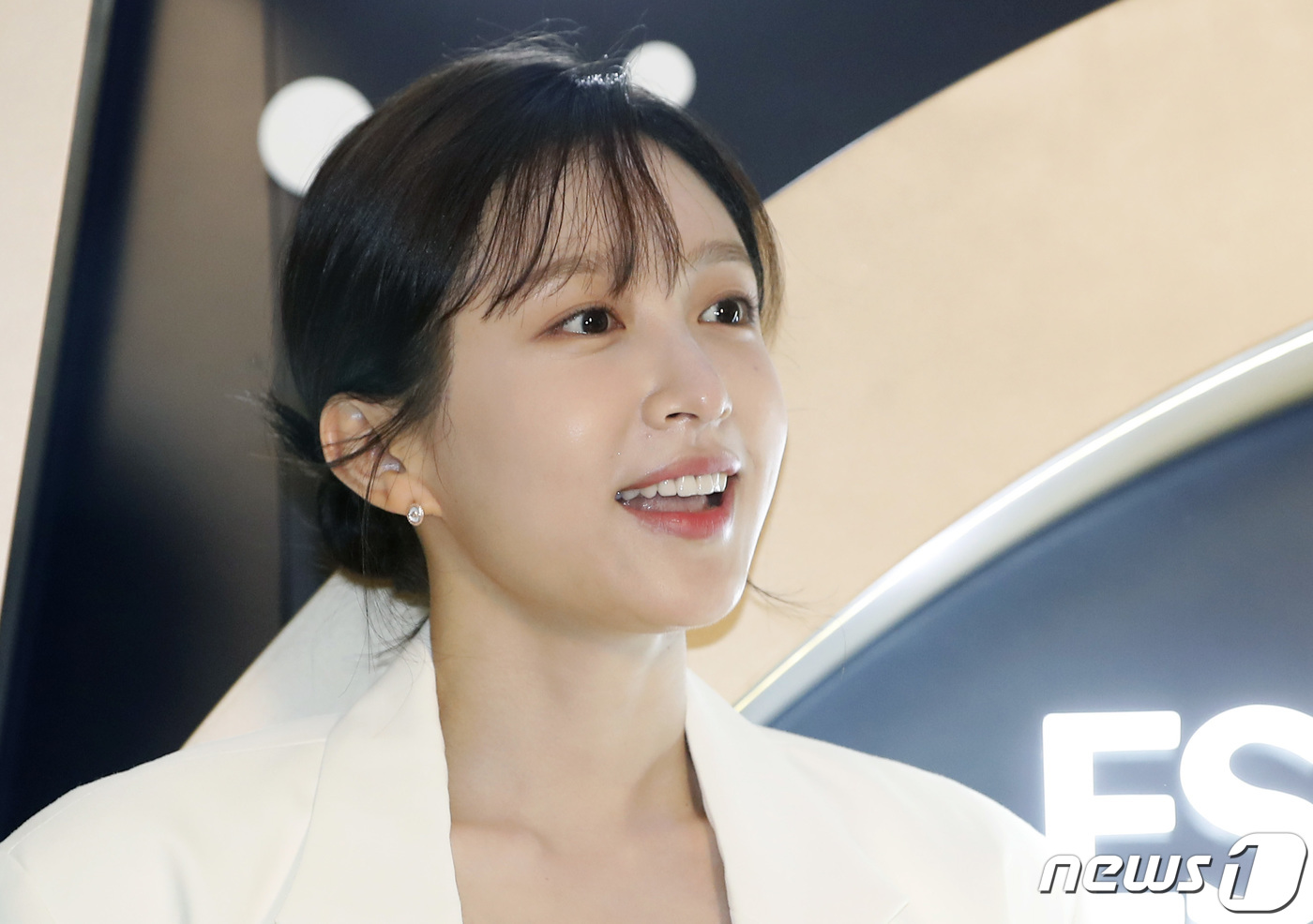 EXID <b>하니</b>, 故 <b>신사동호랭이</b> 추모 "참 좋은 사람, 지켜줘서 고마워요"