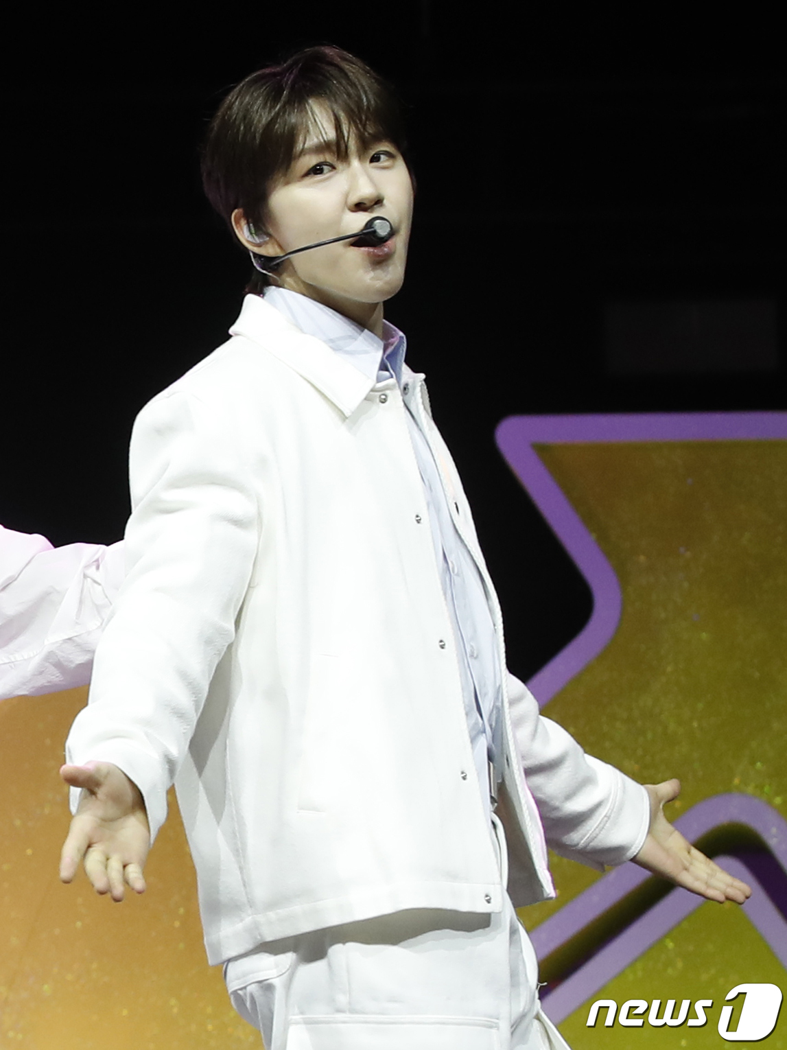 <b>엔시티 위시</b> 재희, 부드러운 카리스마