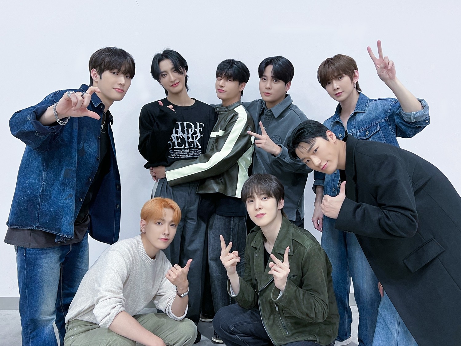 <b>에이티즈</b>, 英 <b>오피셜</b> 차트 <b>역주행</b>…코첼라 무대까지 찢는다