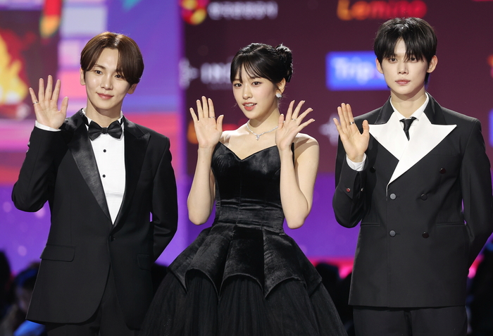 크리스마스 악몽…‘2023 SBS <b>가요대전</b>’ 온갖 사고의 종합세트 ‘역대급 참사...