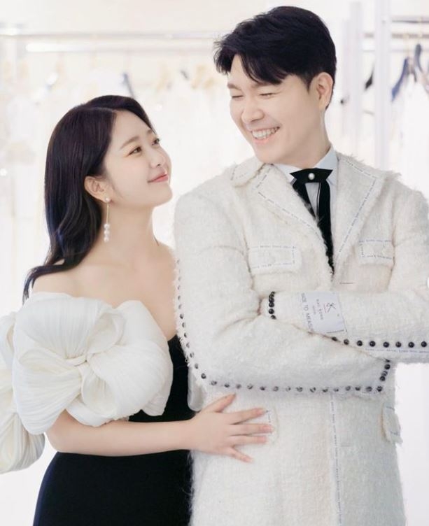 <b>박수홍</b><b>김다예</b>, 3년만 <b>임신</b> 경사 “시험관 시술 1번만에 찾아온 아기천사”