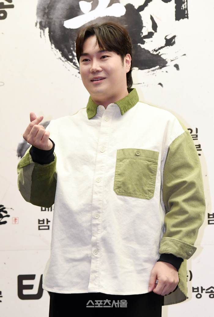 “예비신부는 배다른 <b>동생</b>” <b>유재환</b>, 사기·성희롱 의혹 일파만파