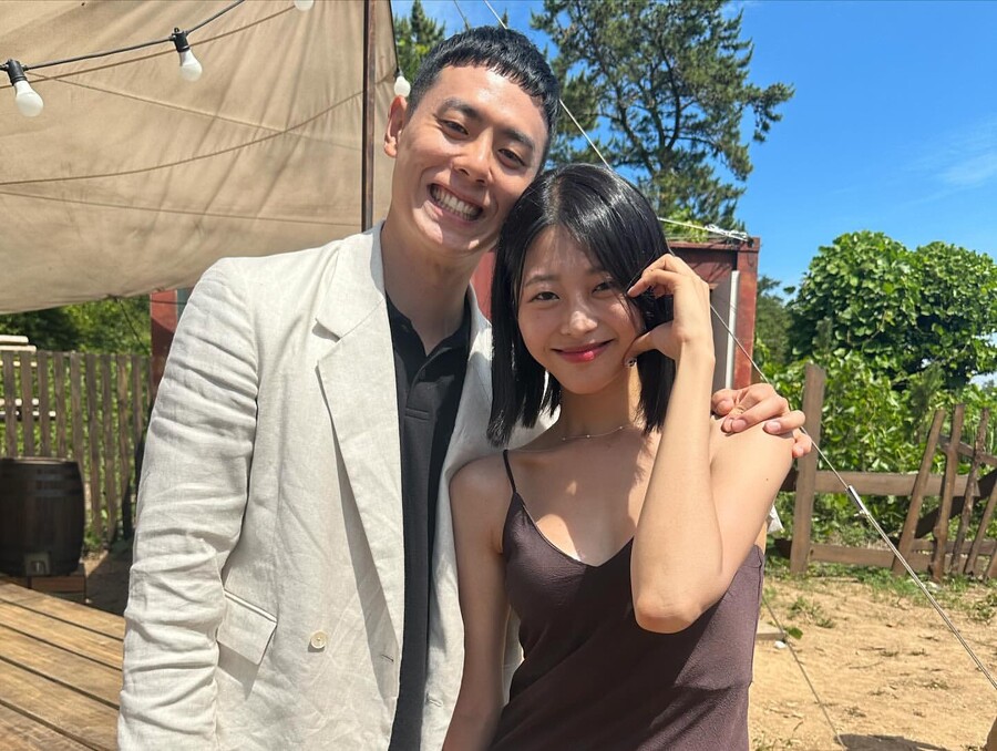 '<b>솔로지옥3</b>' <b>이관희</b>, 최종<b>커플</b> 최혜선과 '어깨손 투샷' "후회는 없어"