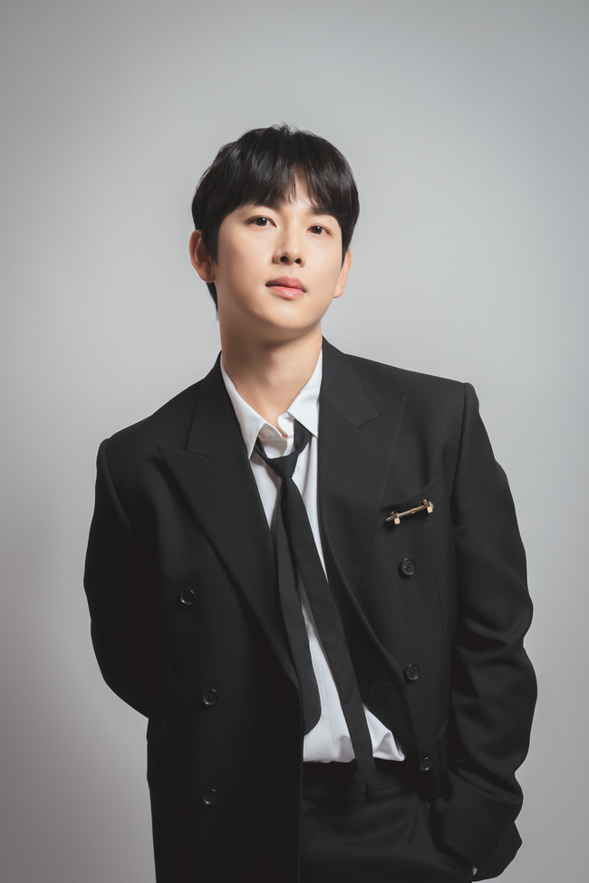 ‘<b>소년시대</b>’ <b>임시완</b> “근육 붙는 운동 전혀 안 해, 어설픈 몸 되려”[EN:인터...