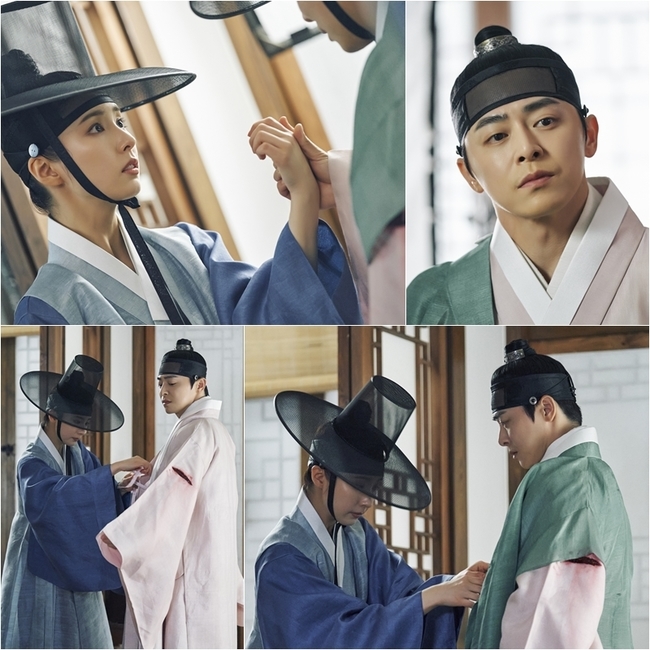 ‘세작’ 남장여자 <b>신세경</b>, <b>조정석</b> 도포 시중 들며 숨멎 <b>초밀착</b>