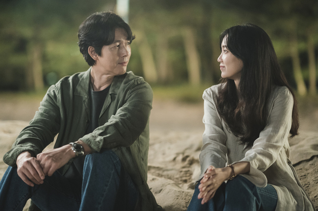 <b>신현빈</b> “<b>정우성</b> 얼굴 가장 가까이서 뜯어봐” (<b>사말</b>)[EN:인터뷰②]