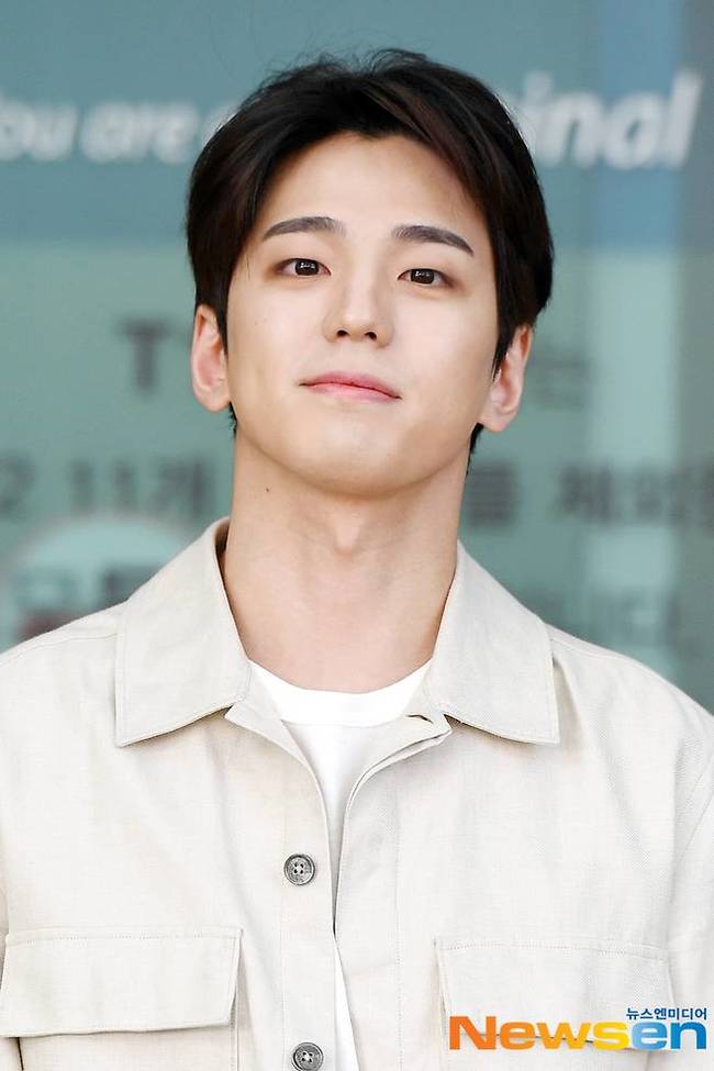 ‘<b>사내맞선</b>’ <b>김민규</b> 오늘(1일) 육군 <b>현역</b> 입대