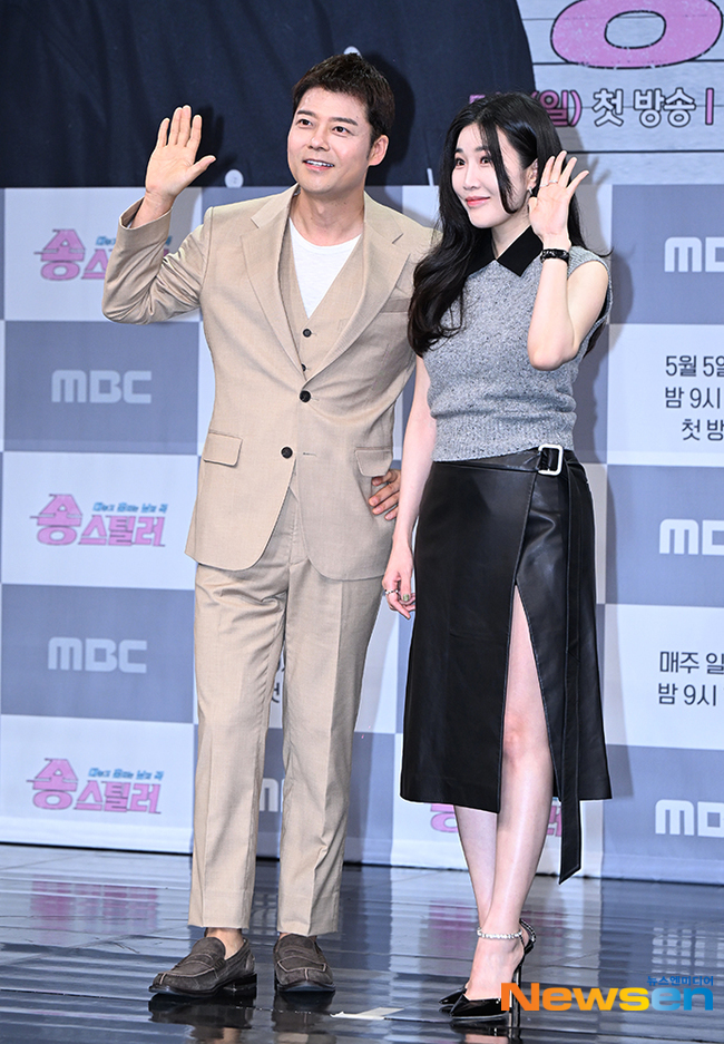 고정 21개설 <b>전현무</b>, 이해리 손잡고 ‘미우새’ 꺾을까(<b>송스틸러</b>)[종합]
