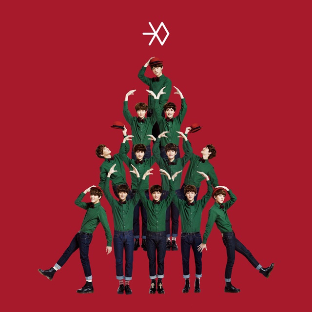 챌린지 인기 타고…<b>엑소</b> '첫 눈', 10년만 음원차트 <b>1위</b>