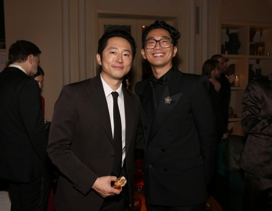 <b>스티븐</b> 연X이성진 감독 '<b>성난 사람들</b>', 에미상 휩쓴 '진심'(종합)