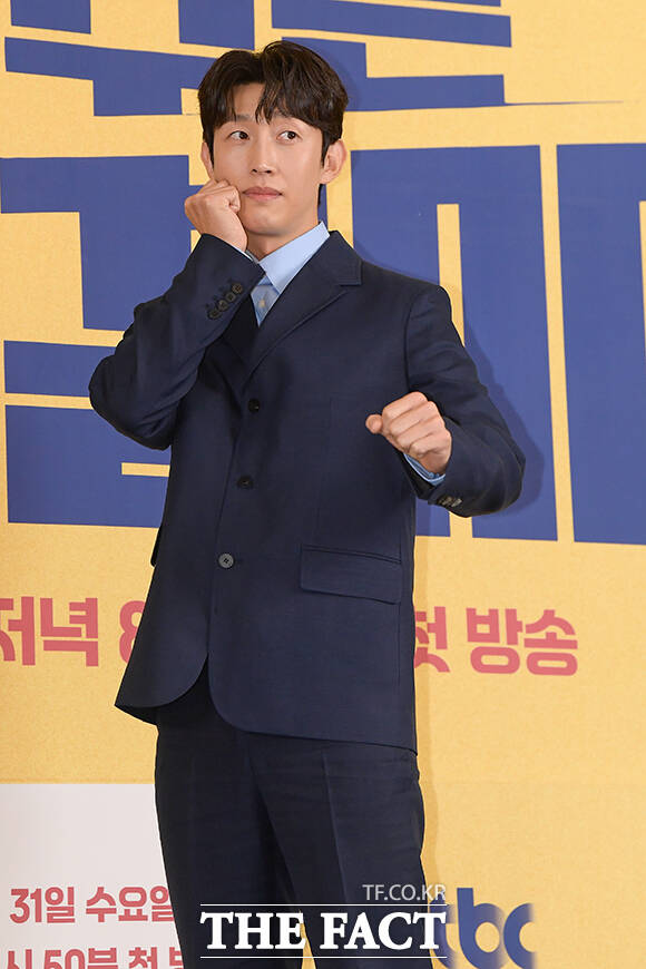 '<b>끝내주는 해결사</b>' <b>강기영</b> "다시 로맨스 하고 싶은 동력 얻어"(일문일답)