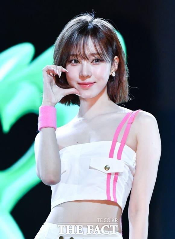 <b>에스파</b> 윈터, <b>기흉 수술</b>받고 회복 중…"선제적 조치"