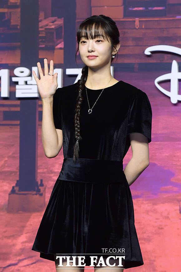 [단독] <b>김혜준</b>, 김태리·안재홍과 한솥밥…<b>매니지먼트mmm</b> <b>전속계약</b>