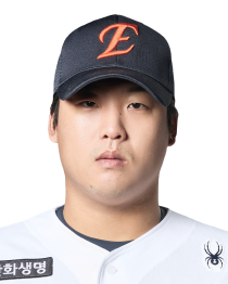 강백호 선수 사진